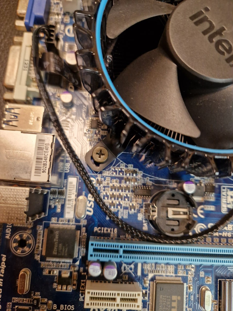 как раз вечером буду ставить пробoвать pentium 2020м. купил вчера за 5$  =) ...