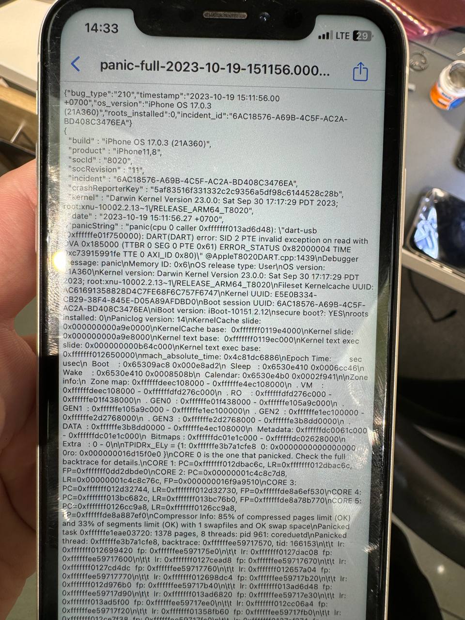 Всем привет
Подскажите куда глядеть, iPhone XR, ребутнулся один раз, без ремонтов ранее ...