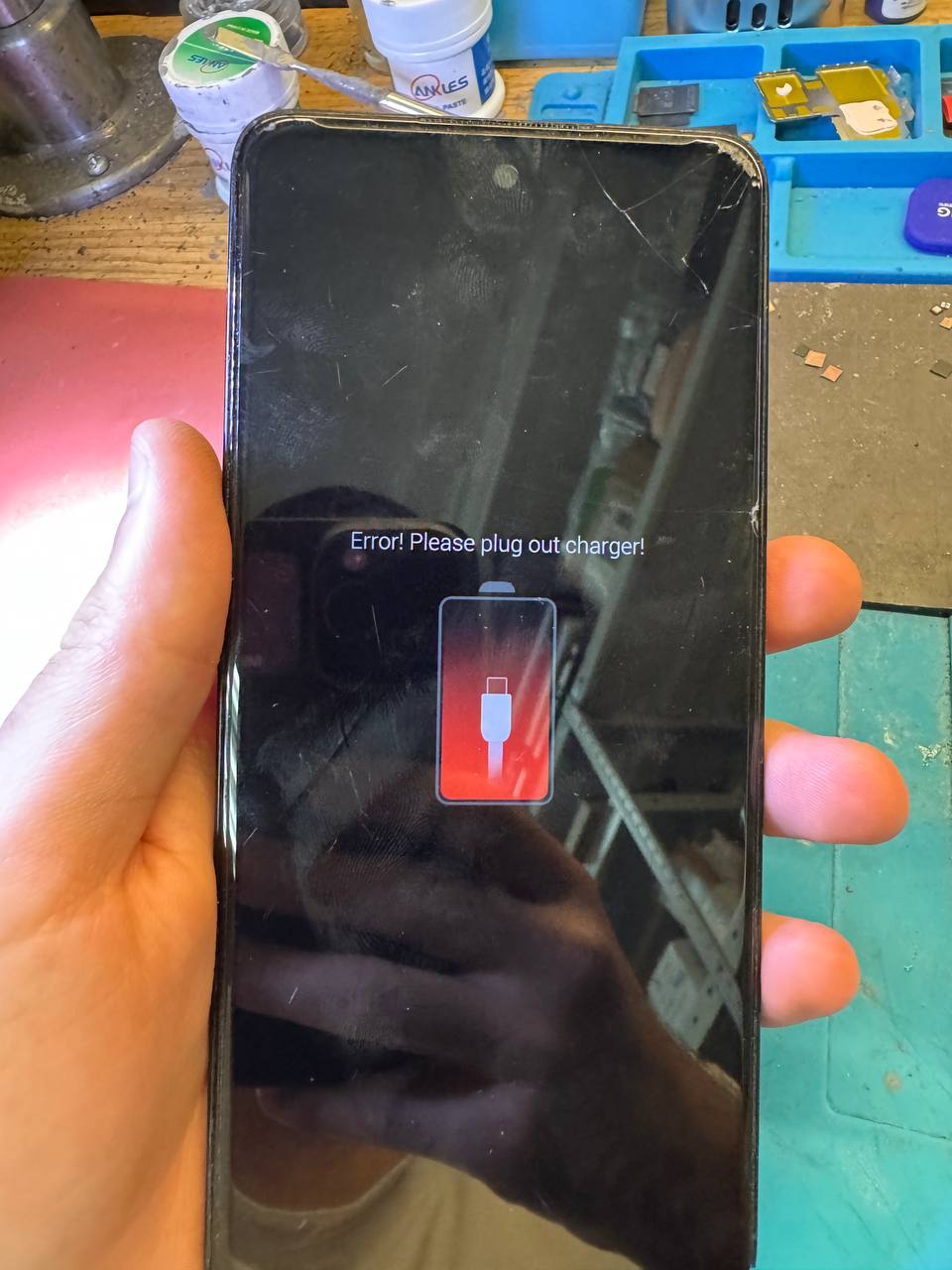 Всем привет 
tecno spark go 2024 ошибка при зарядке 
Типовуха
Может кто подскажет готовое решение 
Буду...