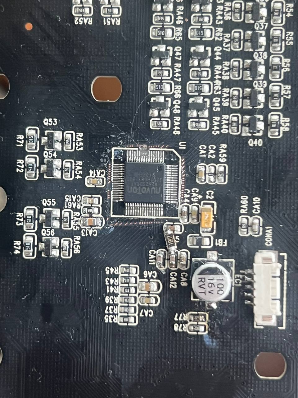 нужен arm программатор
ст линк ...