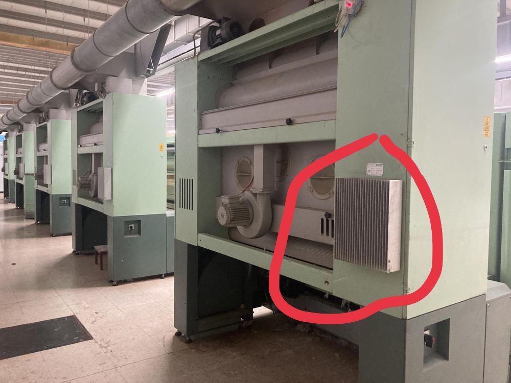 KEB kombivert f4, f5. На 15kW даже есть с пассивным охладом. Вот радиатор частотника, сам он внутри шкафа...